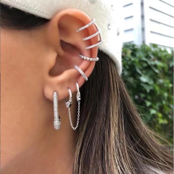 BohemianMermaid Jewelry - 💎NEW💎 CHUNKY SAFETY PIN EARRINGS